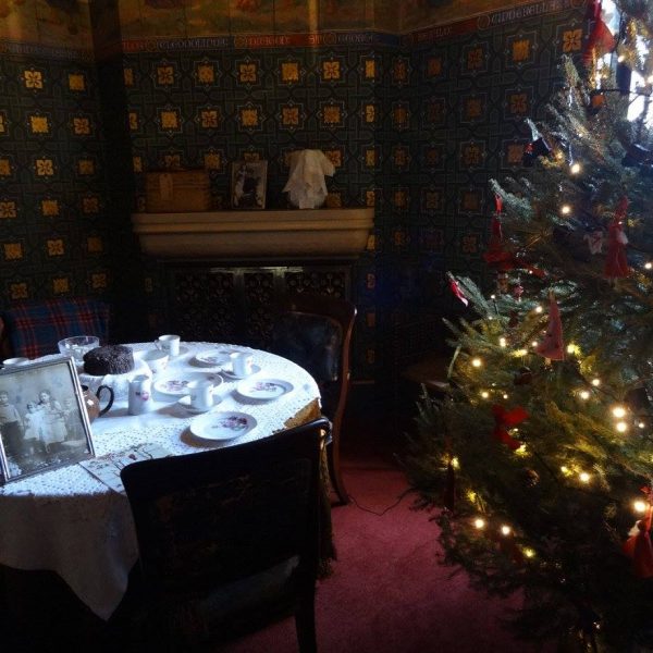 cardiff galles sale interne tavolo da pranzo albero natale