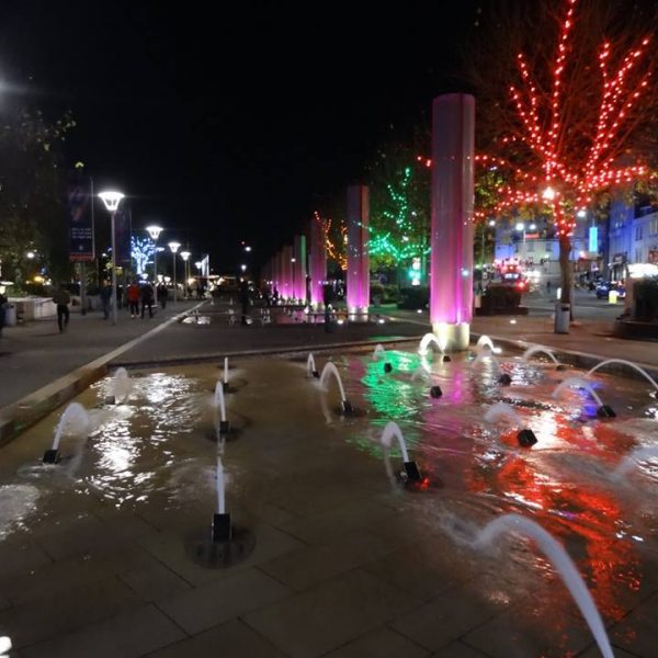 bristol inghilterra waterfront giochi d'acqua con fontane