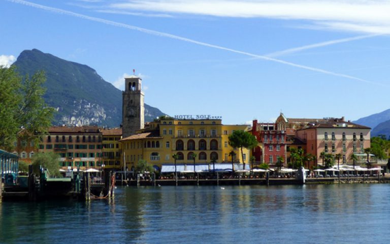 Riva del Garda: cosa vedere nel cuore pulsante del Garda Trentino