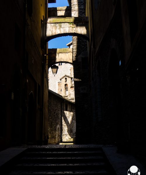 campanile chiesa san giovanni e paolo vicolo spoleto