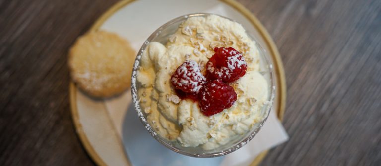 Tutti i sapori della Scozia in un bicchiere: il cranachan
