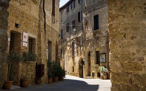 I borghi della Valdichiana Senese: Castelmuzio, il borgo salotto