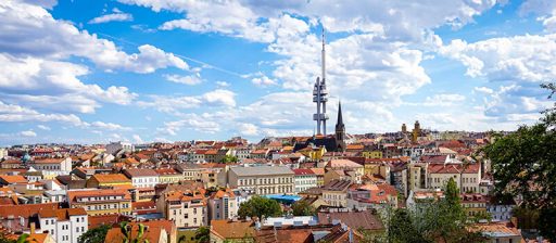 La torre della televisione di Praga, l’edificio più alto (e brutto?) della città