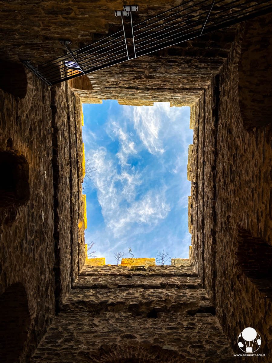 Fortezza di Ram, cielo dal cortile interno