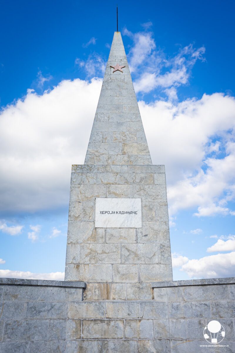 Obelisco dedicato agli eroi della battaglia di Kadinjača