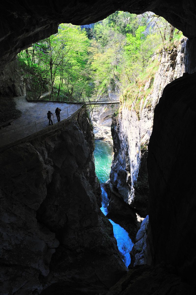 Ponte sul fiume Rieka alle Grotte di San Canziano