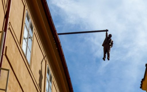 Scoprire una Praga alternativa attraverso le opere di David Černý
