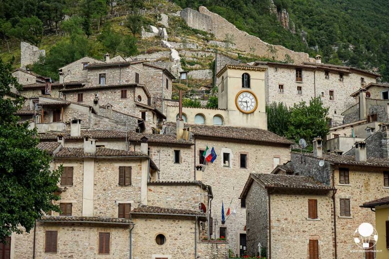 borghi-piu-belli-umbria-scheggino-berightbackit