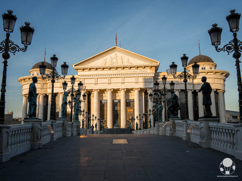 viaggio-macedonia-del-nord-itinerario-skopje-museo-archeologico-berightback viaggio-macedonia-del-nord-itinerario-skopje-museo-archeologico-berightback