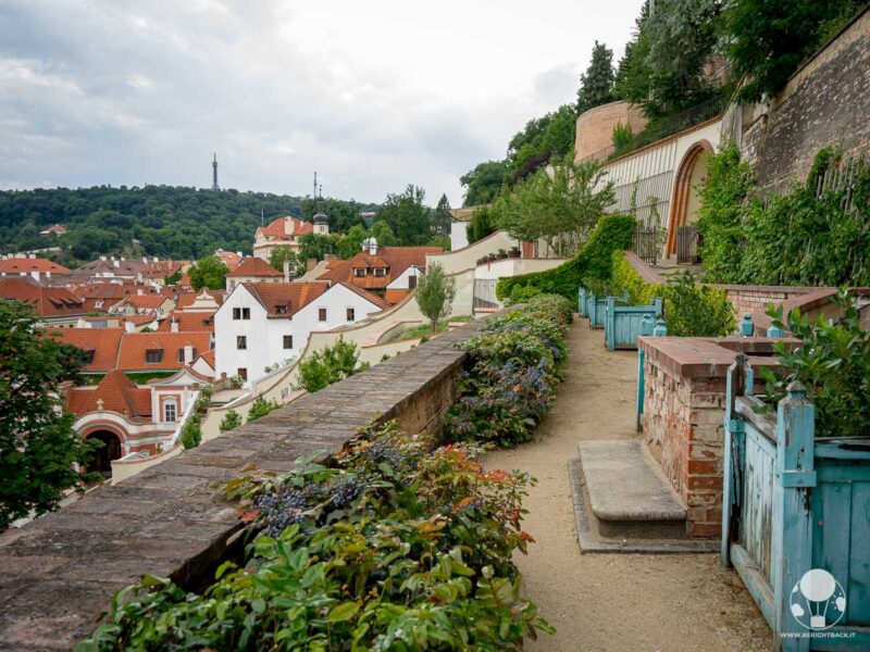 centro-praga-giardini-sotto-castello-terrazze-vista-berightback